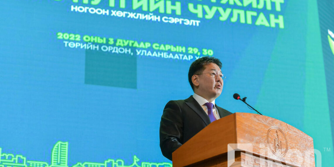 У.Хүрэлсүх: Уур амьсгалын өөрчлөлтийн эсрэг тэмцэлд бид агшин зуур ч амсхийх учиргүй