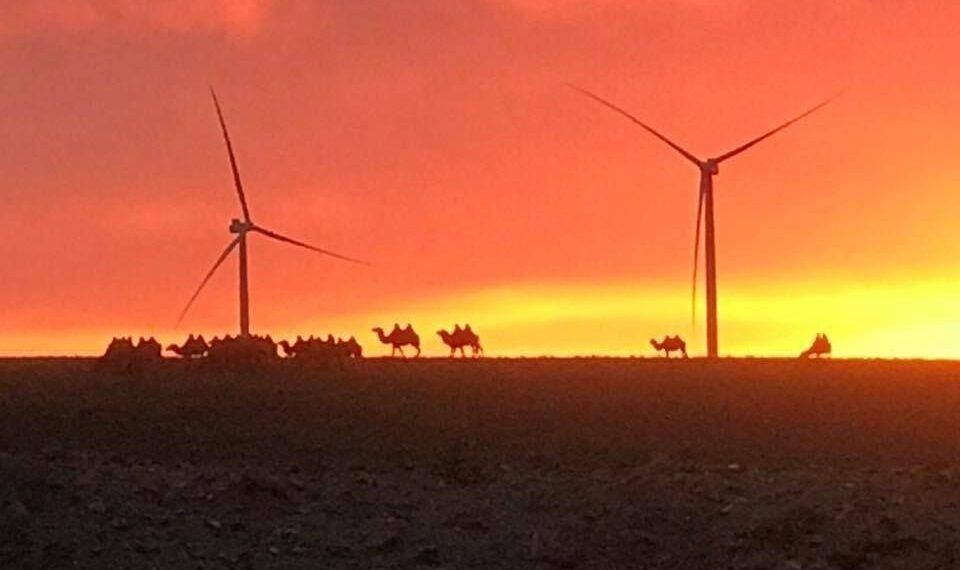 Манай улс сэргээгдэх эрчим хүчийг үйлдвэрлэх газарзүйн ашигтай байрлалд оршдог