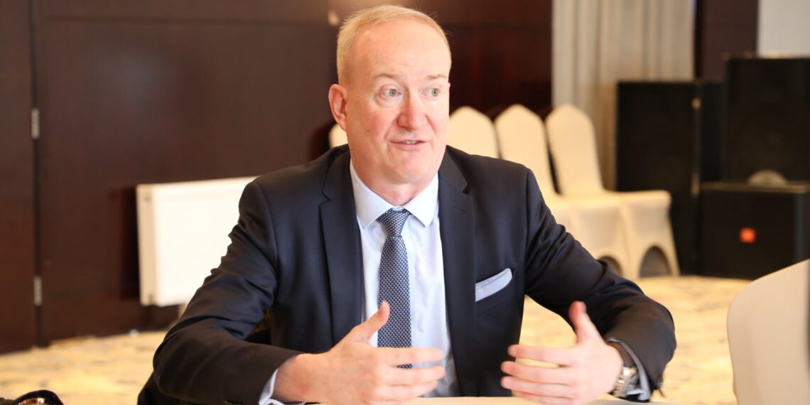 Европын Сэргээн Босголт Хөгжлийн Банкны Монгол дахь суурин төлөөлөгч Ханнес Такач: БАЙГАЛЬД ХОХИРОЛГҮЙ, ХЭМНЭЛТТЭЙ ҮЙЛ АЖИЛЛАГААГ НОГООН ЭДИЙН ЗАСАГ ГЭЖ БОЛОХ ЮМ