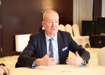 Европын Сэргээн Босголт Хөгжлийн Банкны Монгол дахь суурин төлөөлөгч Ханнес Такач: БАЙГАЛЬД ХОХИРОЛГҮЙ, ХЭМНЭЛТТЭЙ ҮЙЛ АЖИЛЛАГААГ НОГООН ЭДИЙН ЗАСАГ ГЭЖ БОЛОХ ЮМ