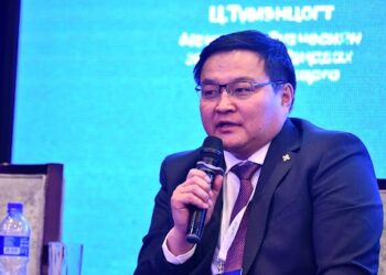 Өмнөговь аймгийн засаг дарга Р.Сэддорж:Манай аймгийн усны нөөцийн асуудал маш хүндрэлтэй, нэг сум усны нөөц нь шавхагдсан байдалд хүрээд байна