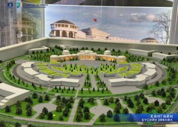 Хангайн бүс хэрхэн хөгжих вэ?